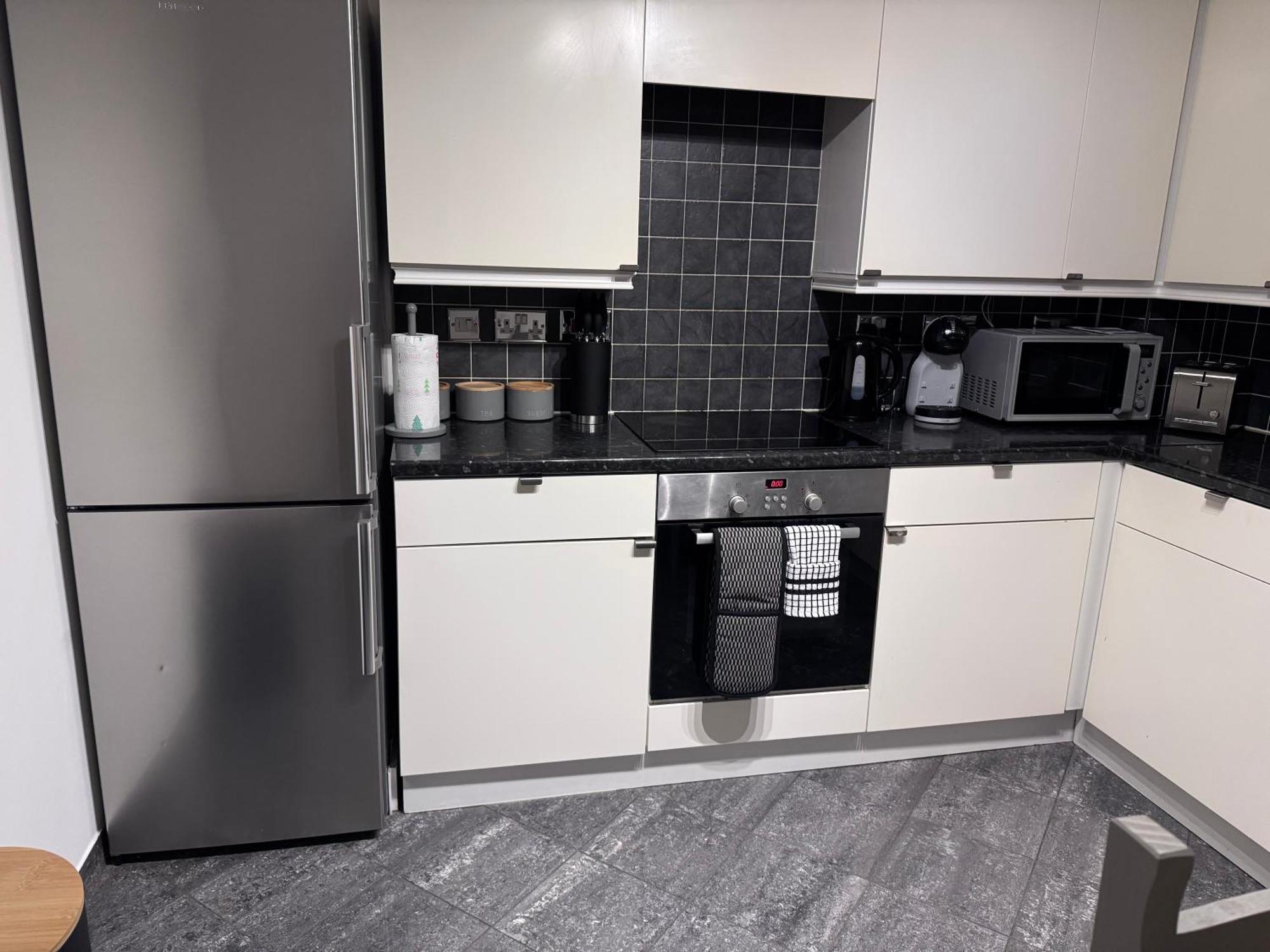 Hogwarts Apartment Abbots Langley Екстер'єр фото