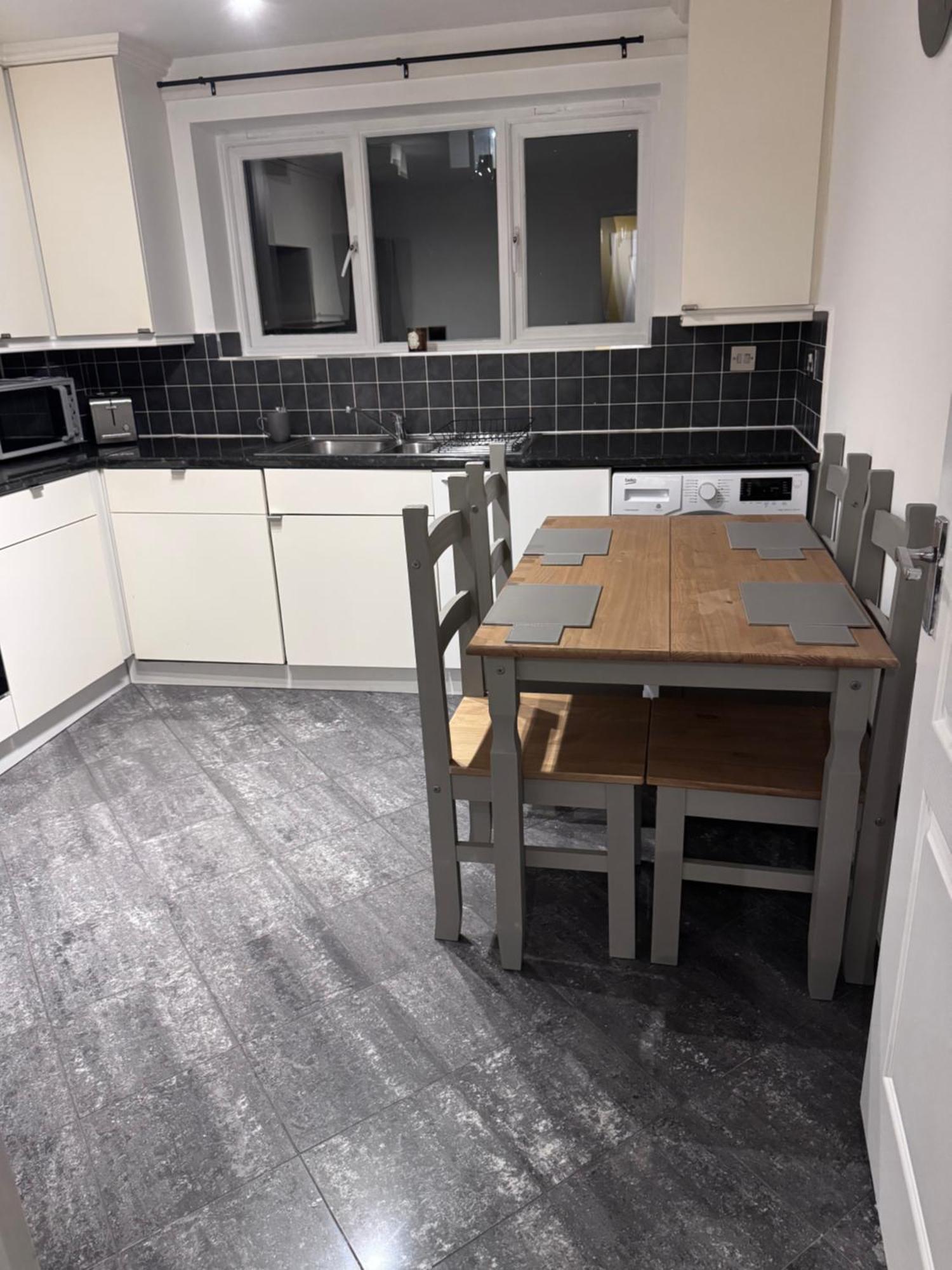 Hogwarts Apartment Abbots Langley Екстер'єр фото