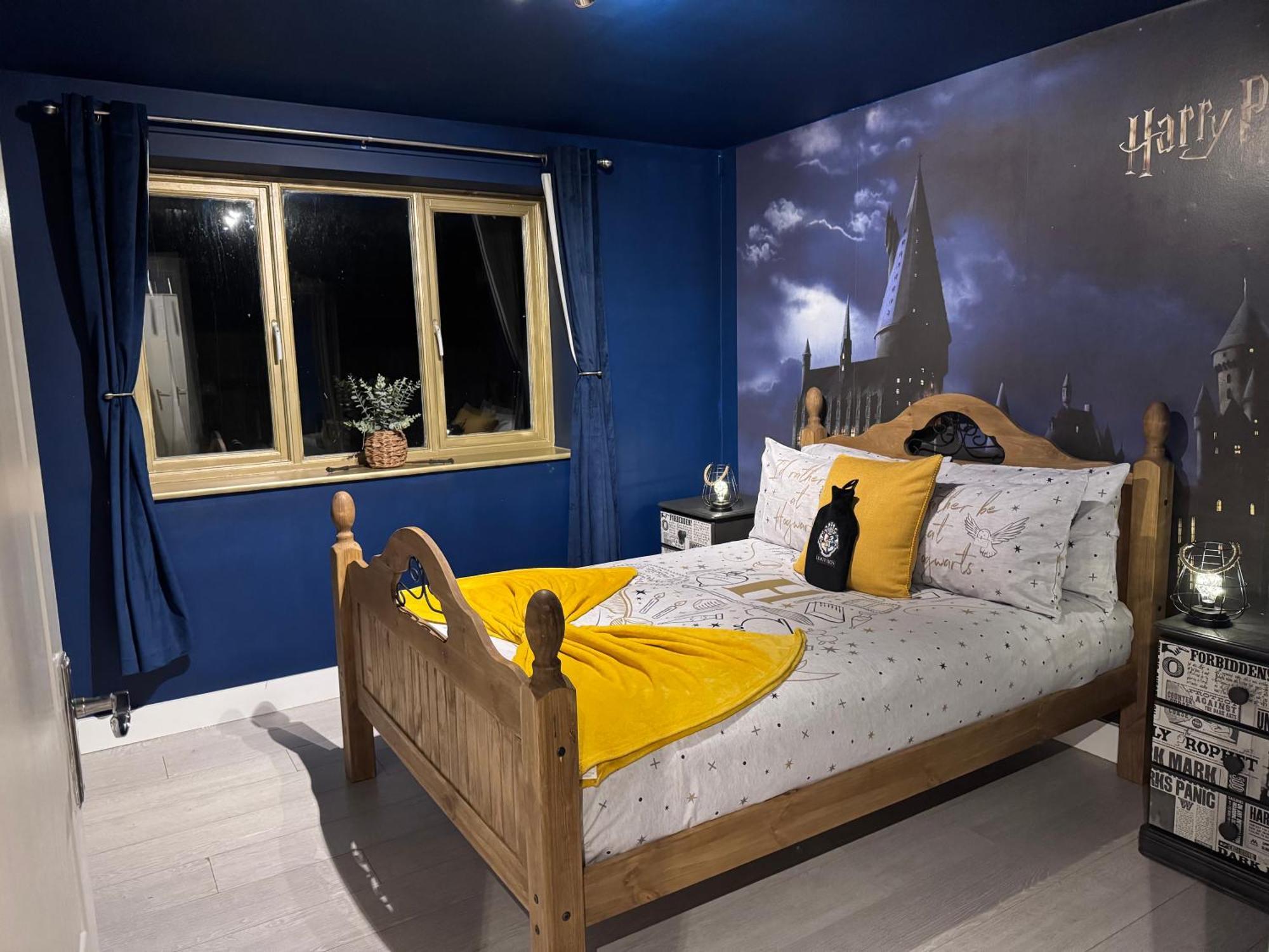 Hogwarts Apartment Abbots Langley Екстер'єр фото